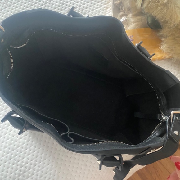 Alexander McQueen - Picture 4 of 5